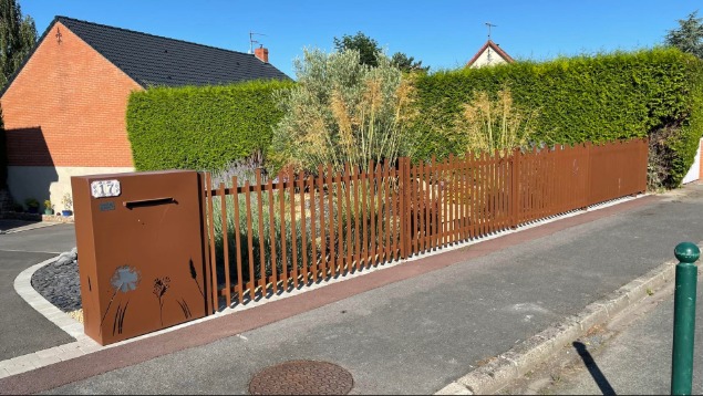 Installation de cl&ocirc;ture &agrave; Lens